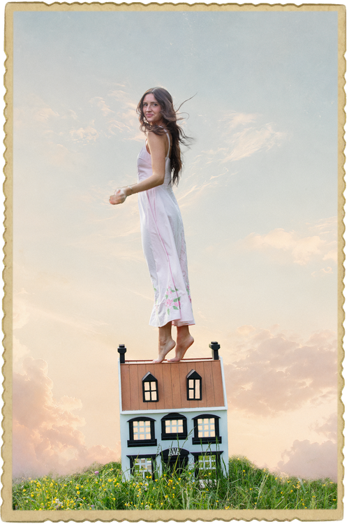 Ava Liv Dollhouse Heavy Tee